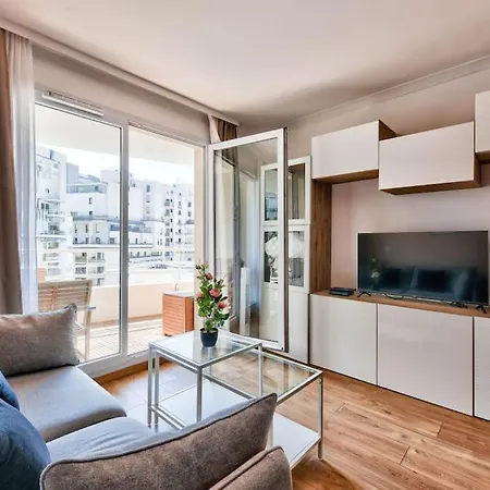 Superbe T2 - A Proximite De La Defense Apartment Courbevoie